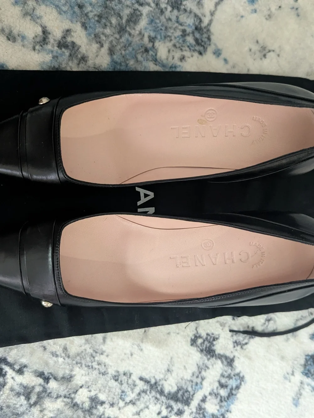 CHANEL classic pumps